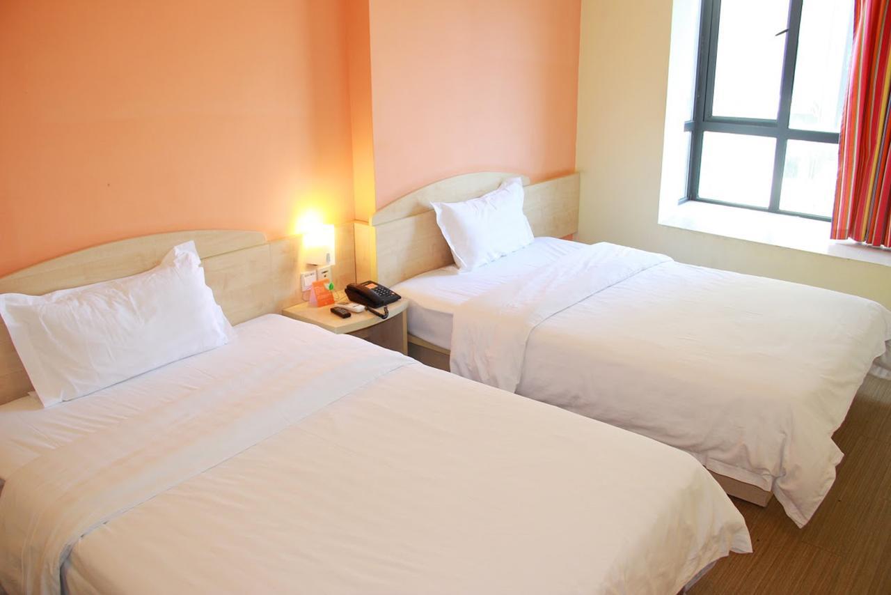 7Days Inn Deyang Wenmiao Square المظهر الخارجي الصورة